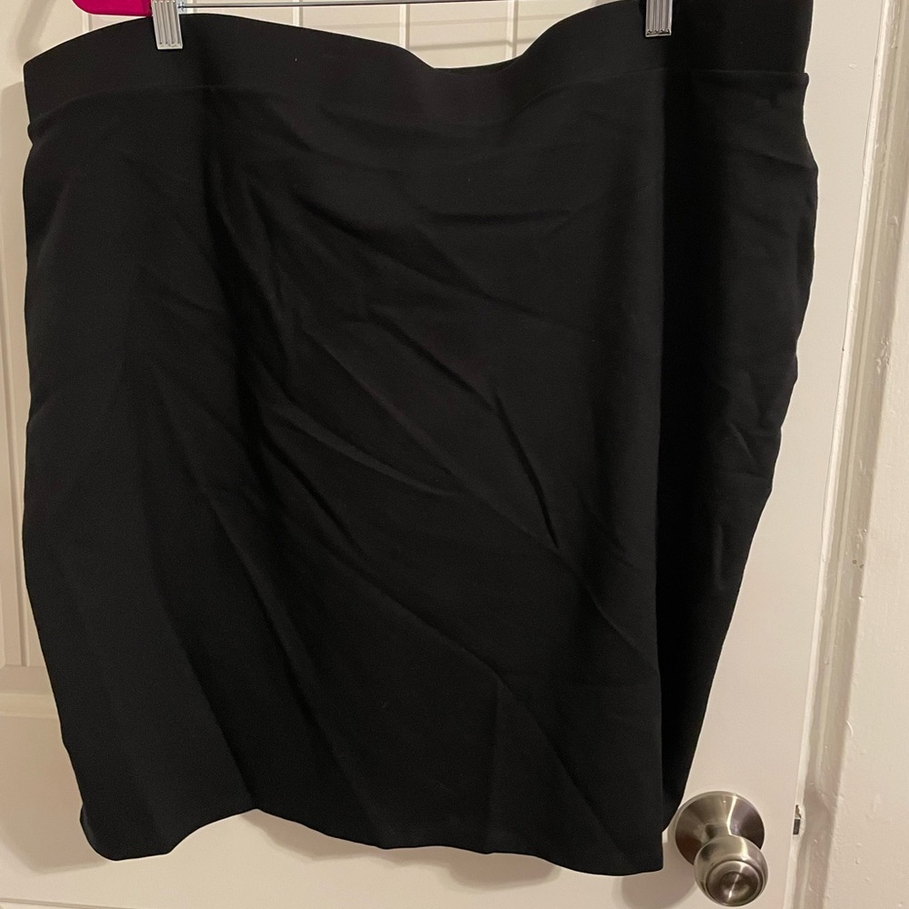 Black pencil skirt